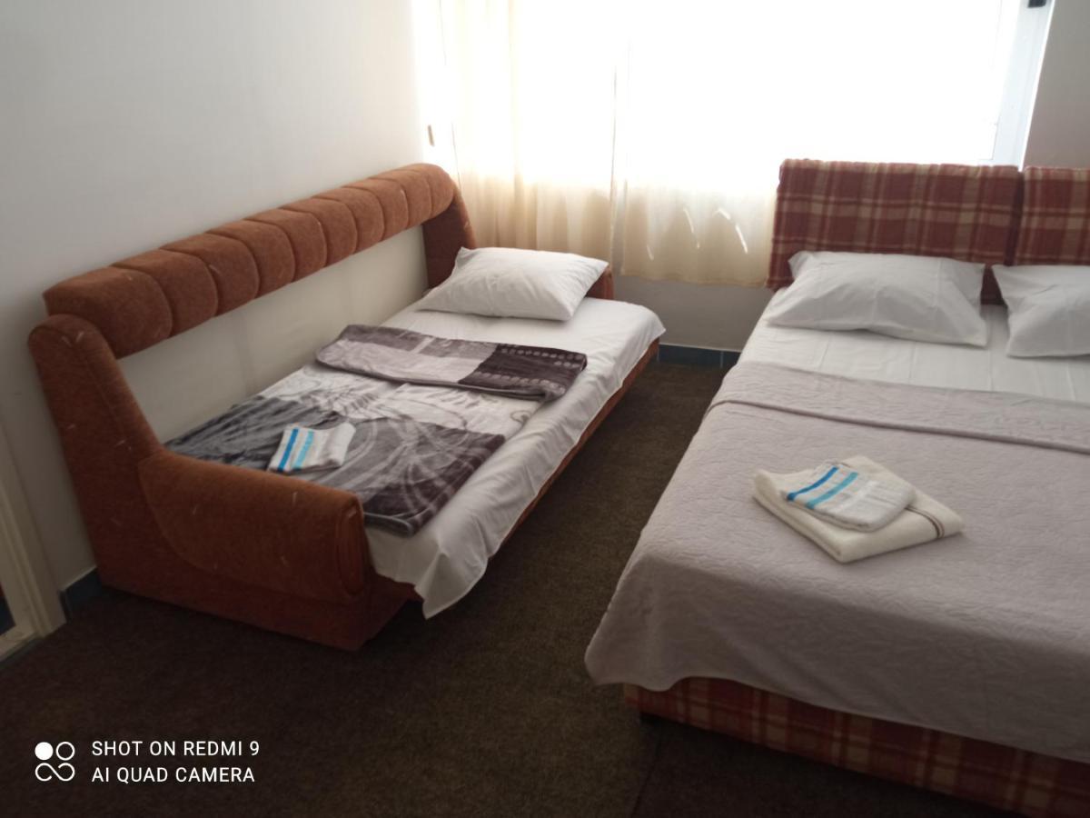 Apartman Jeca トレビニエ エクステリア 写真